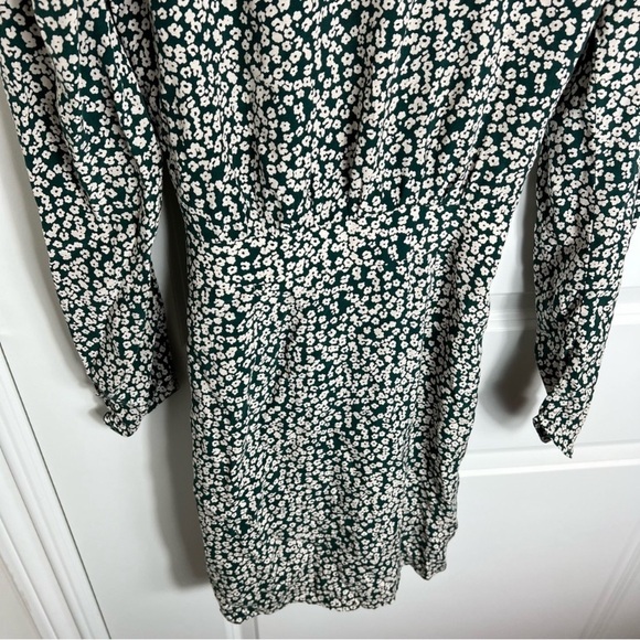 Free people dress π LIKE new!!! ππΌππΌππΌππΌππππ©·π©·π©·π©· - Picture 8 of 9